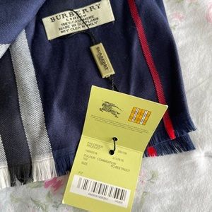 Authentic Burberry Scarf/Wrap 100% cashmere